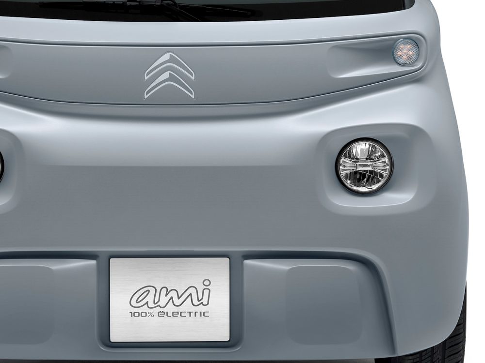 Signature lumineuse avant Citroën Ami électrique